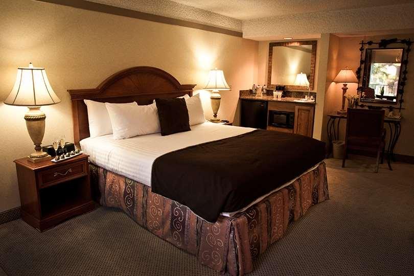 Hotel Atrium Orange County
