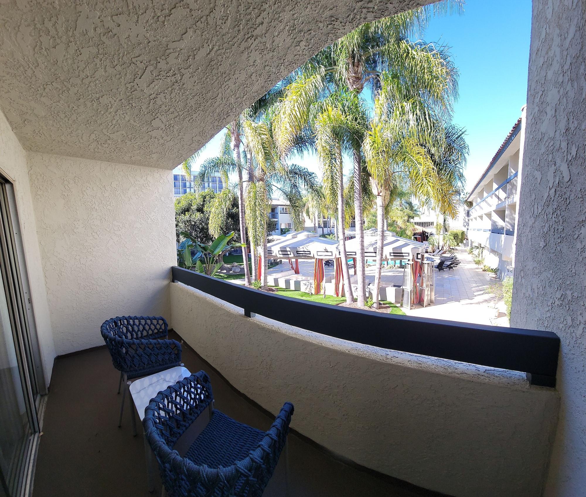 Atrium Orange County Hotel Irvine