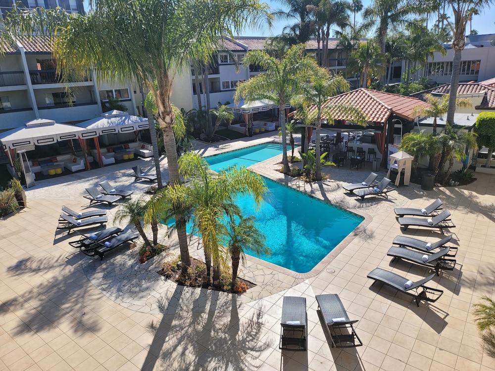 Hotel Atrium Orange County
