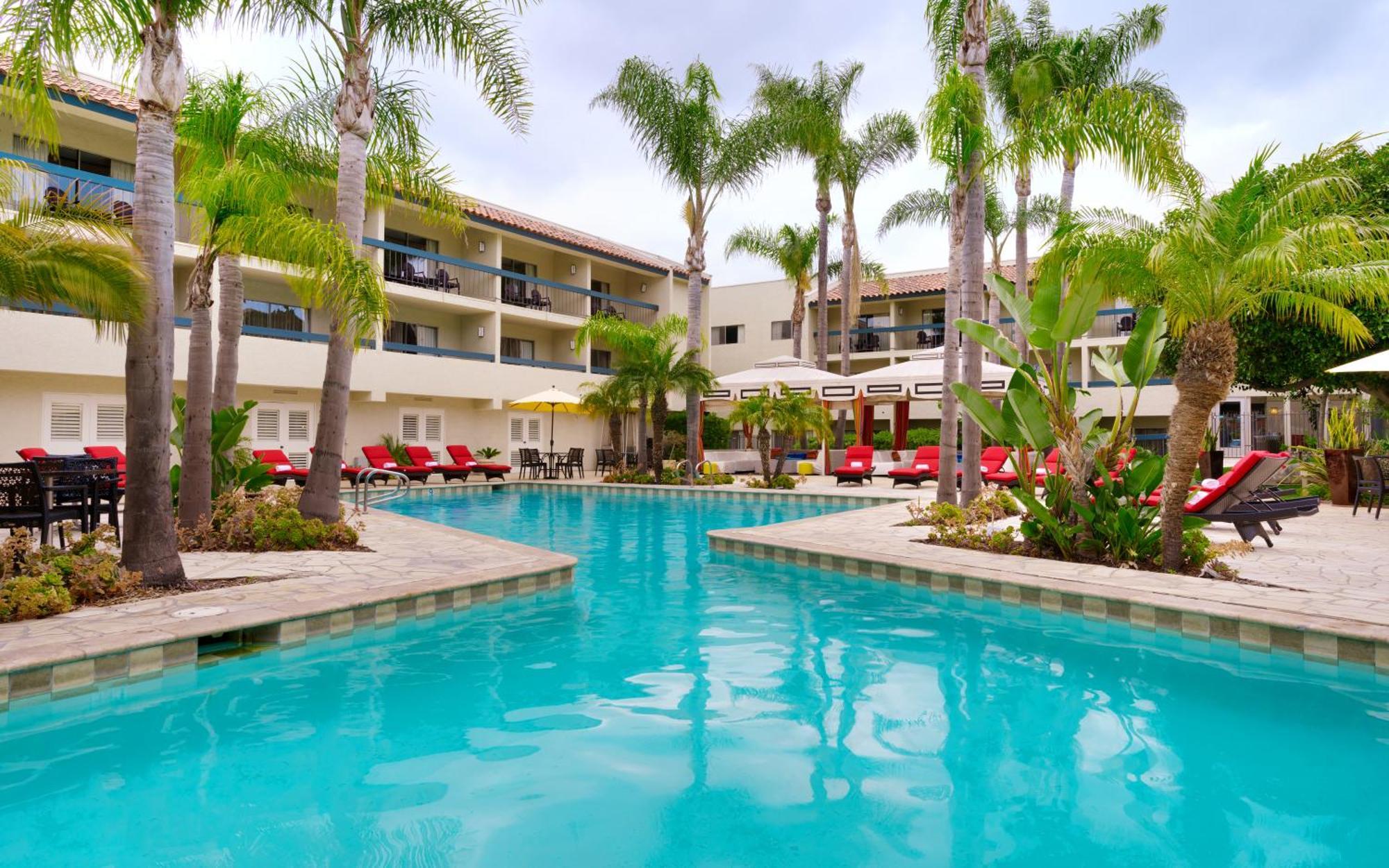 Atrium Orange County Hotel Irvine